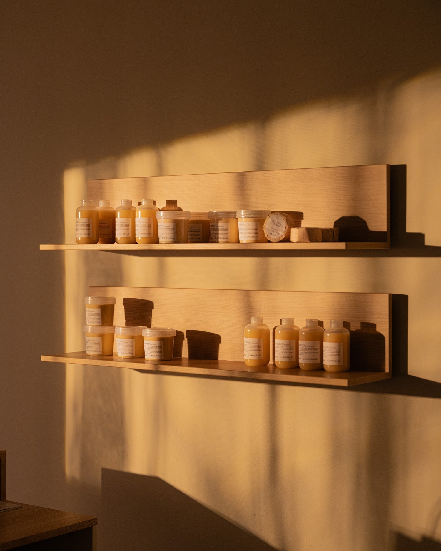 Come scegliere i prodotti per la cura dei capelli per il tuo salone