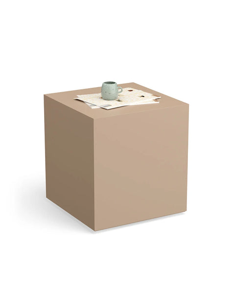 Mobili da esterno al vento