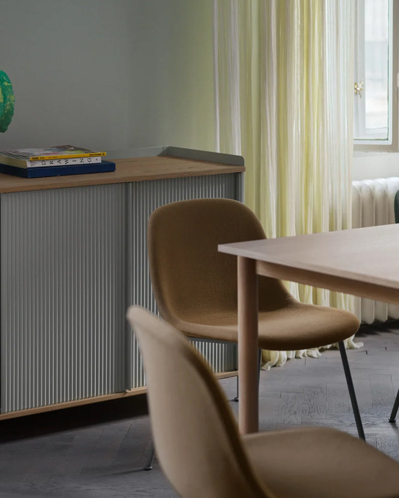 Enfold - Credenza grigia - Metallo rigato - Rovere