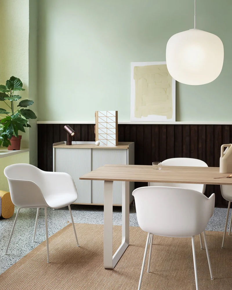 Enfold - Credenza grigia - Metallo rigato - Rovere