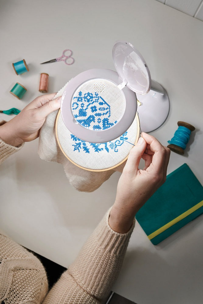 Halo Go - Lampada con lente d'ingrandimento a batteria