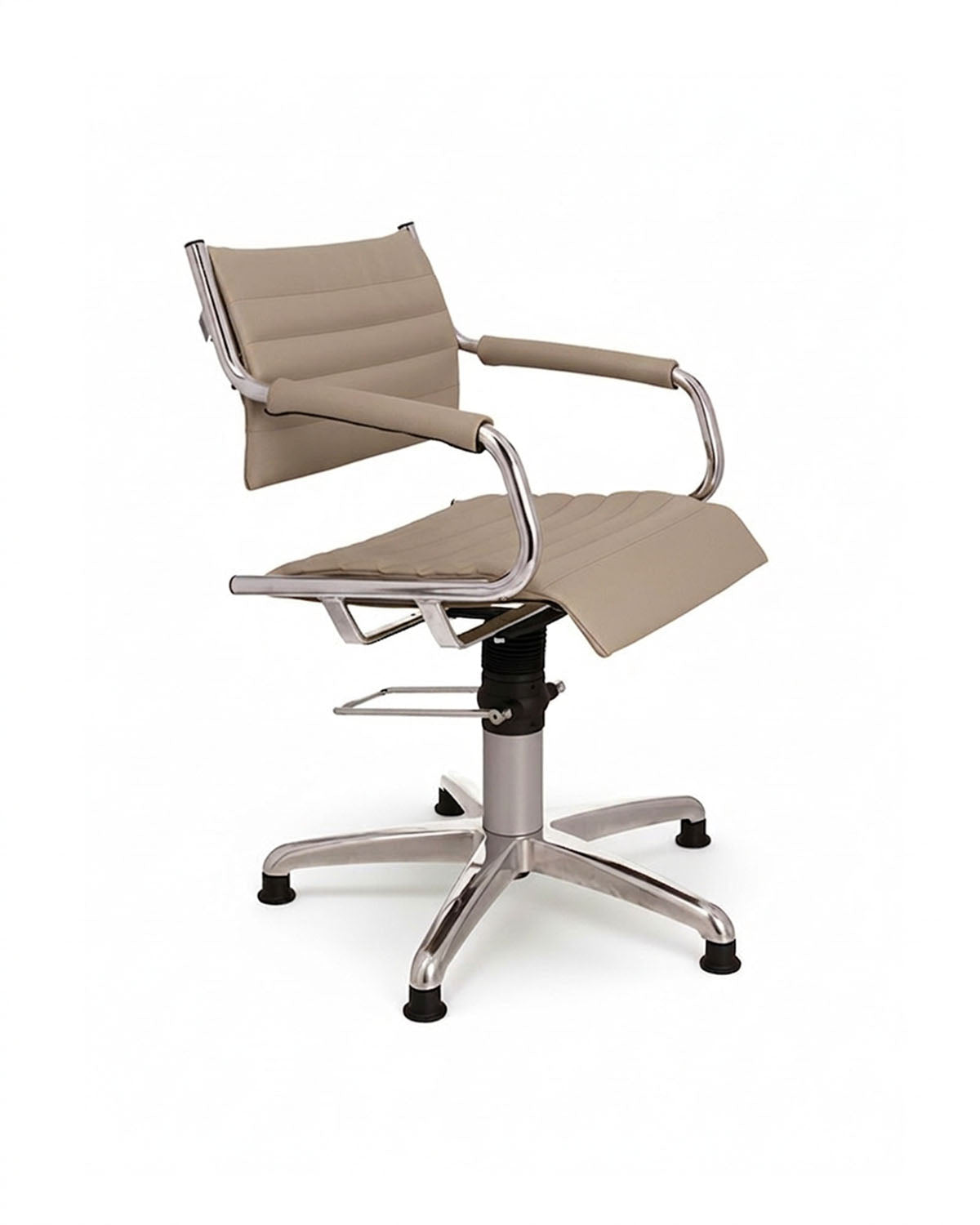 Greiner 59 - poltrona da parrucchiere beige con base a stella cromata