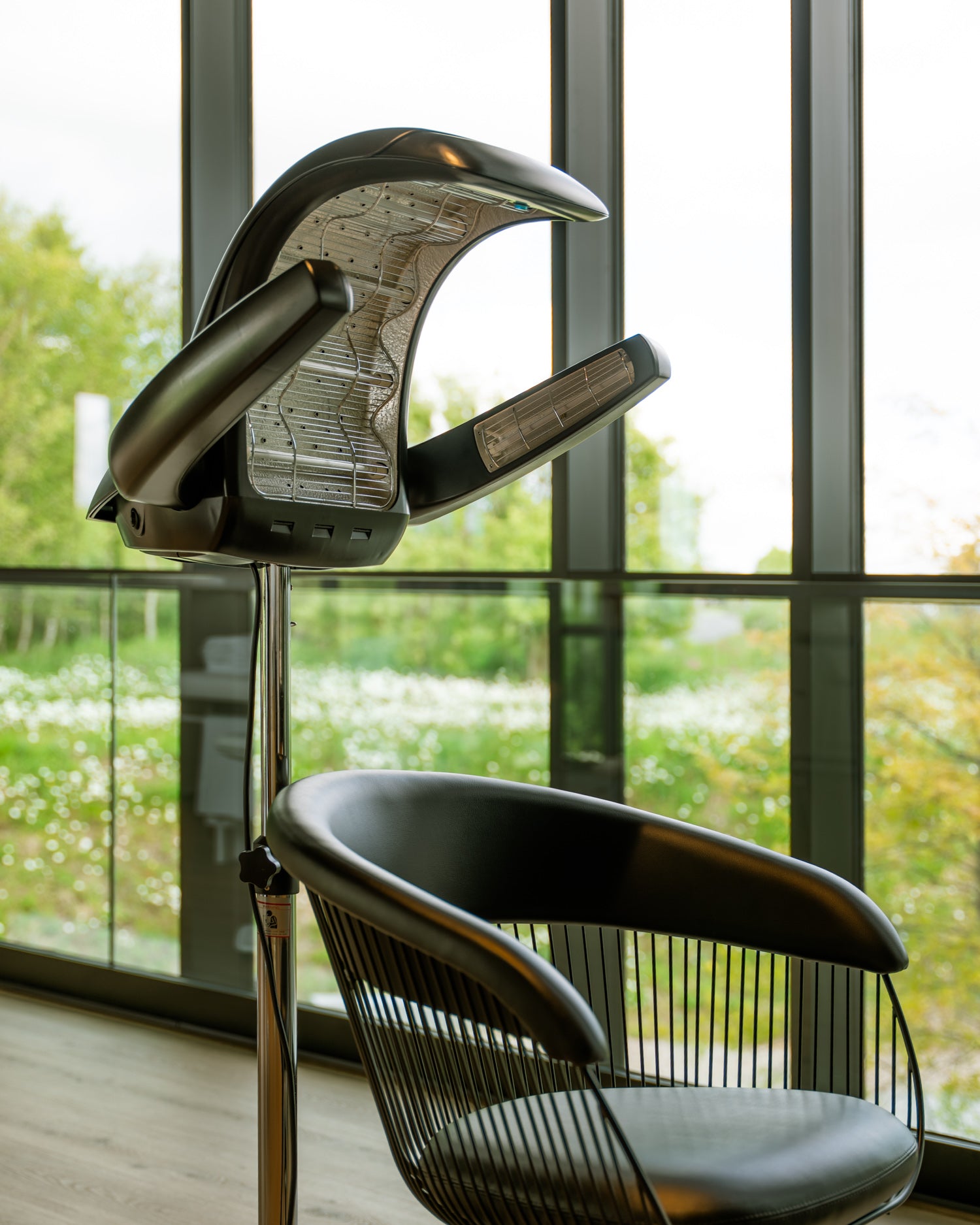 HairMaster 4 - Casco asciugacapelli nero con base a stella nera