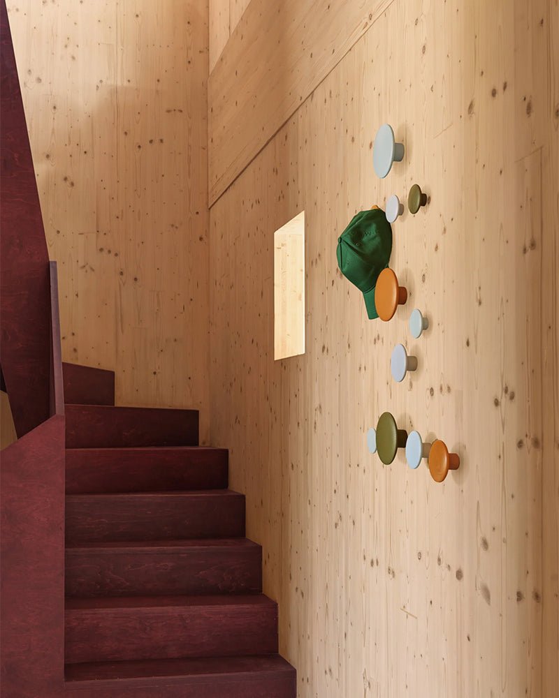 Dots - Appendiabiti in rovere arancione - ø17