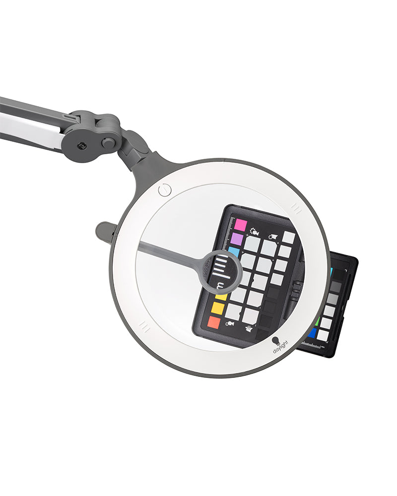 iQ - Lampada LED con lente d'ingrandimento